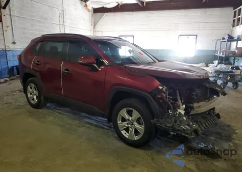 2020 Toyota Rav4 Xle z USA, uszkodzony, nr VIN 2T3P1RFV8LC109231
